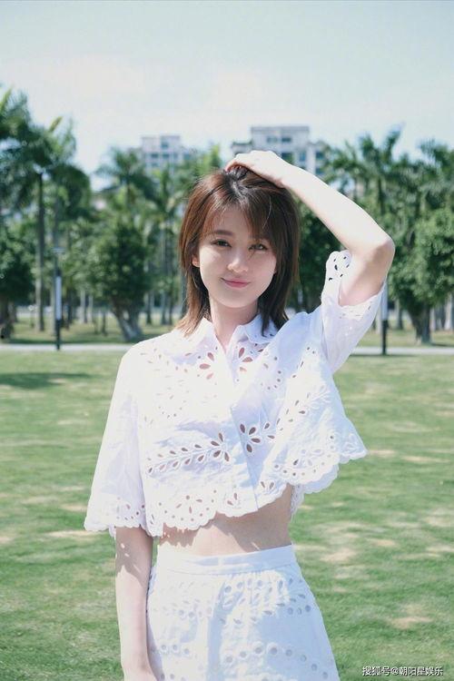 英子范服饰吃瓜,揭秘时尚界的“吃瓜”风云